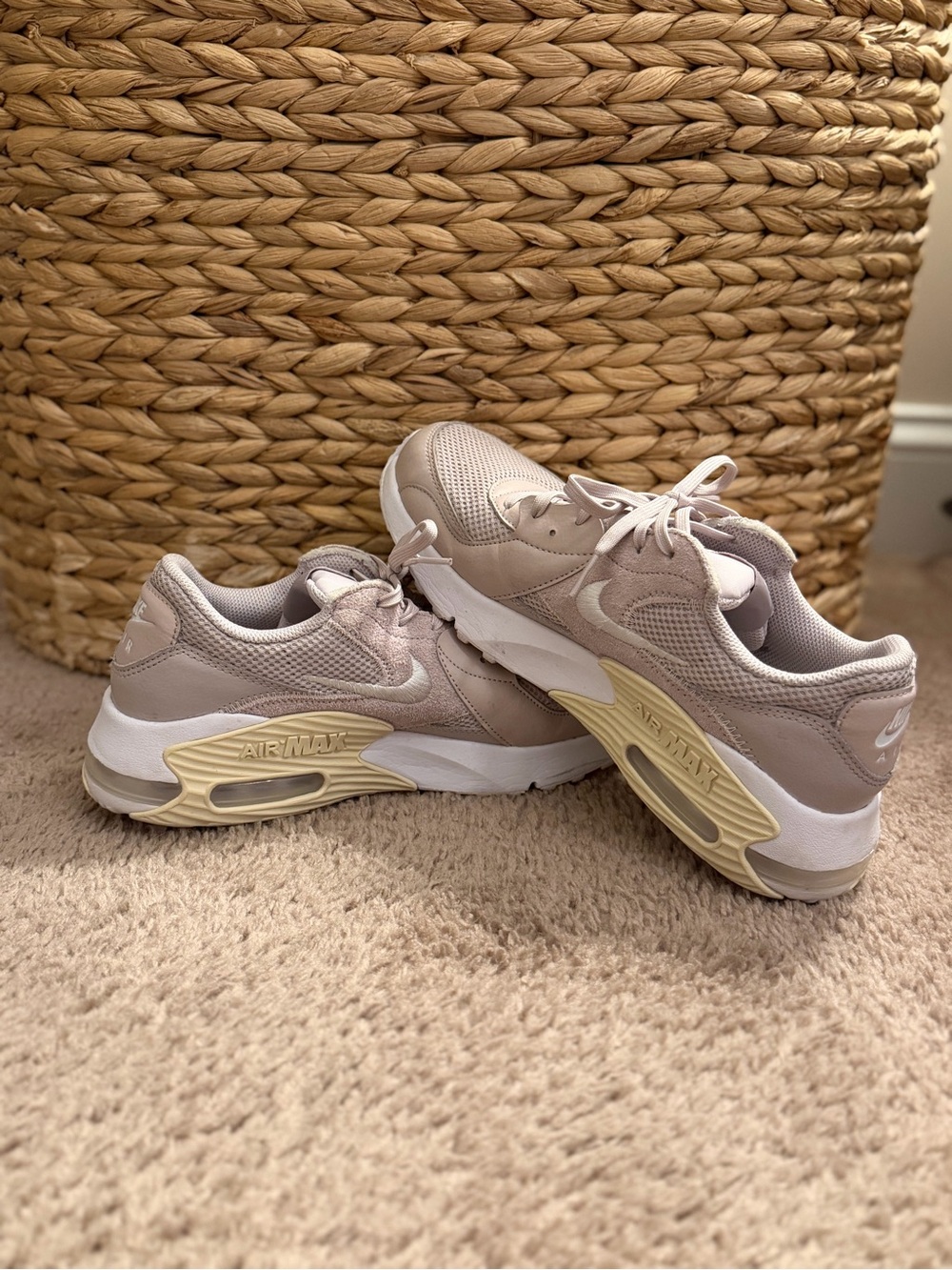 Nike Air Max Excee Shoes Platinum Violet Coconut Milk Womens